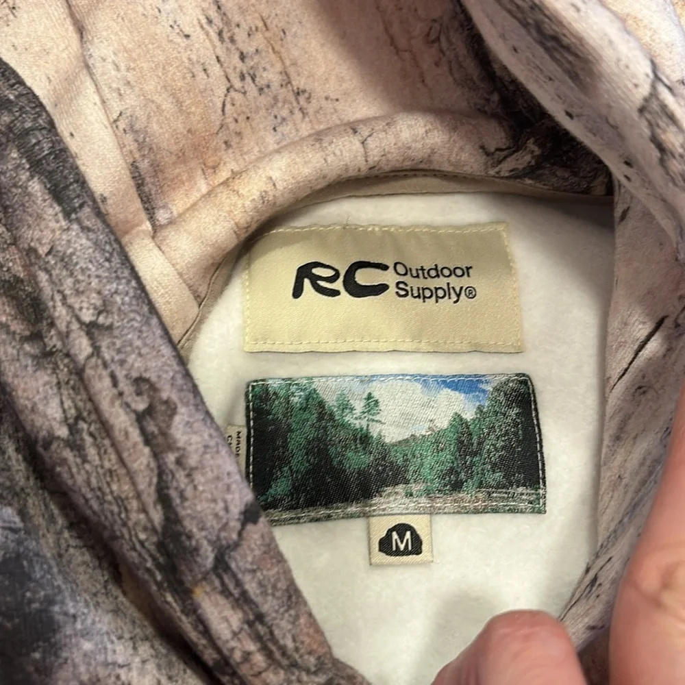 RC Outdoor Supply camo hoodie for men. Brand new! - Picture 4 of 5